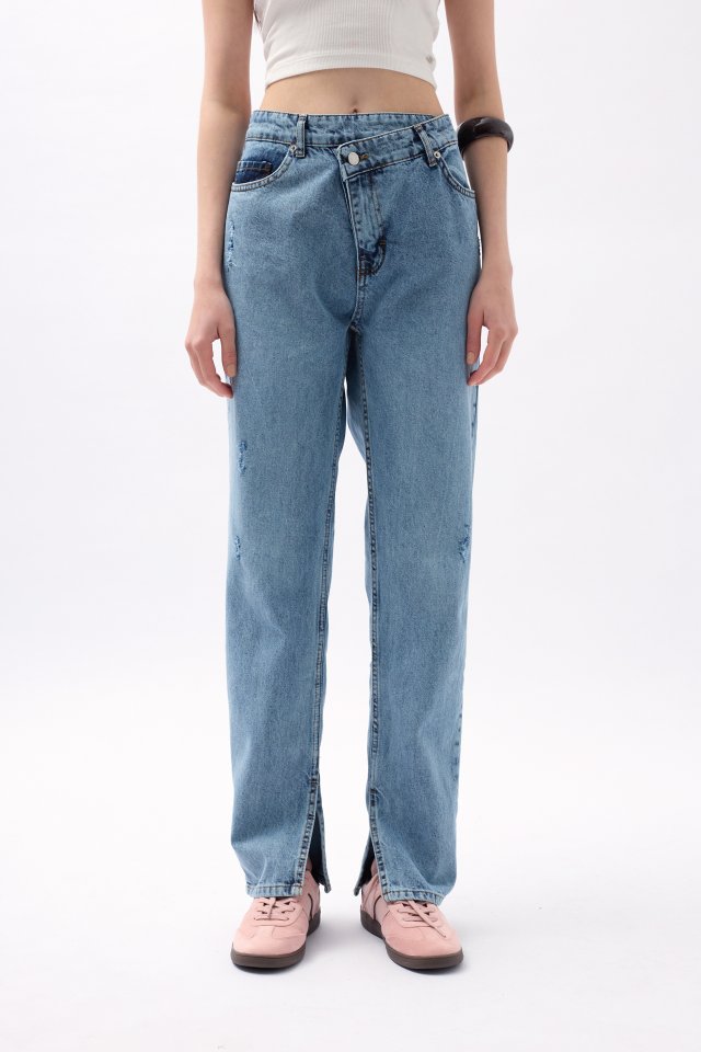 Asimetrik Bel Paça Yırtmaçlı Jean (146637)