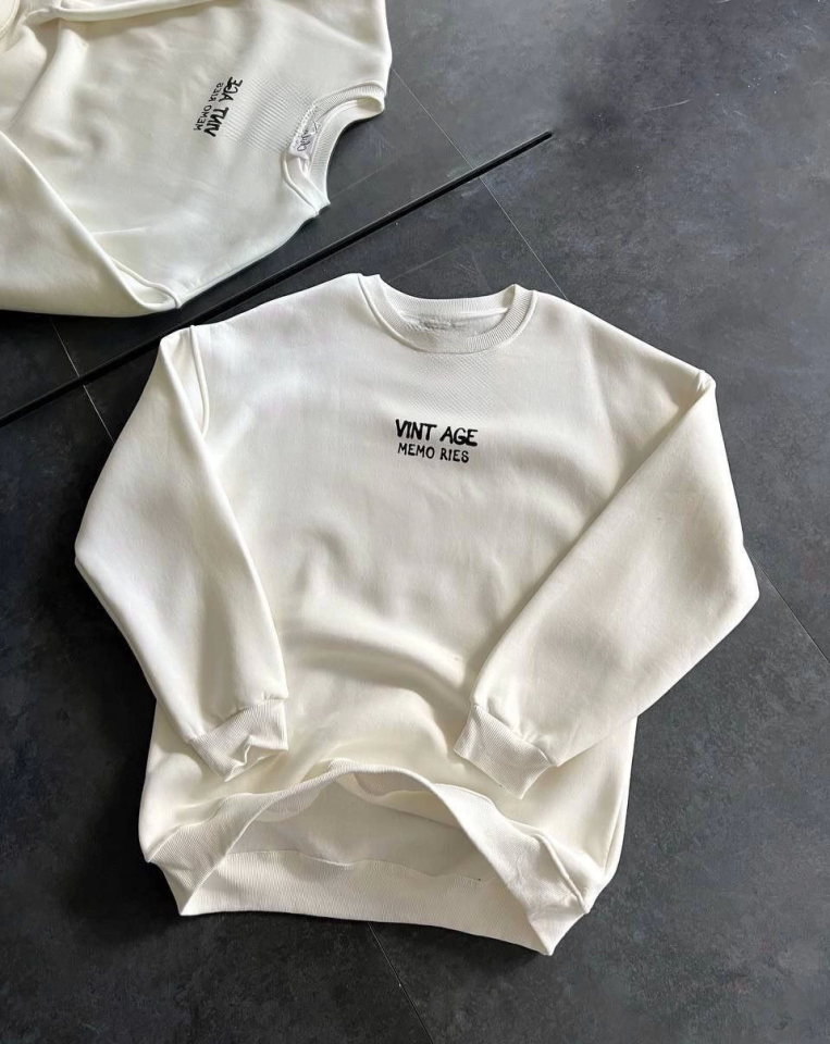 Bisiklet Yaka Üç İplik Baskılı Oversize SweatShirt - Beyaz (131699)