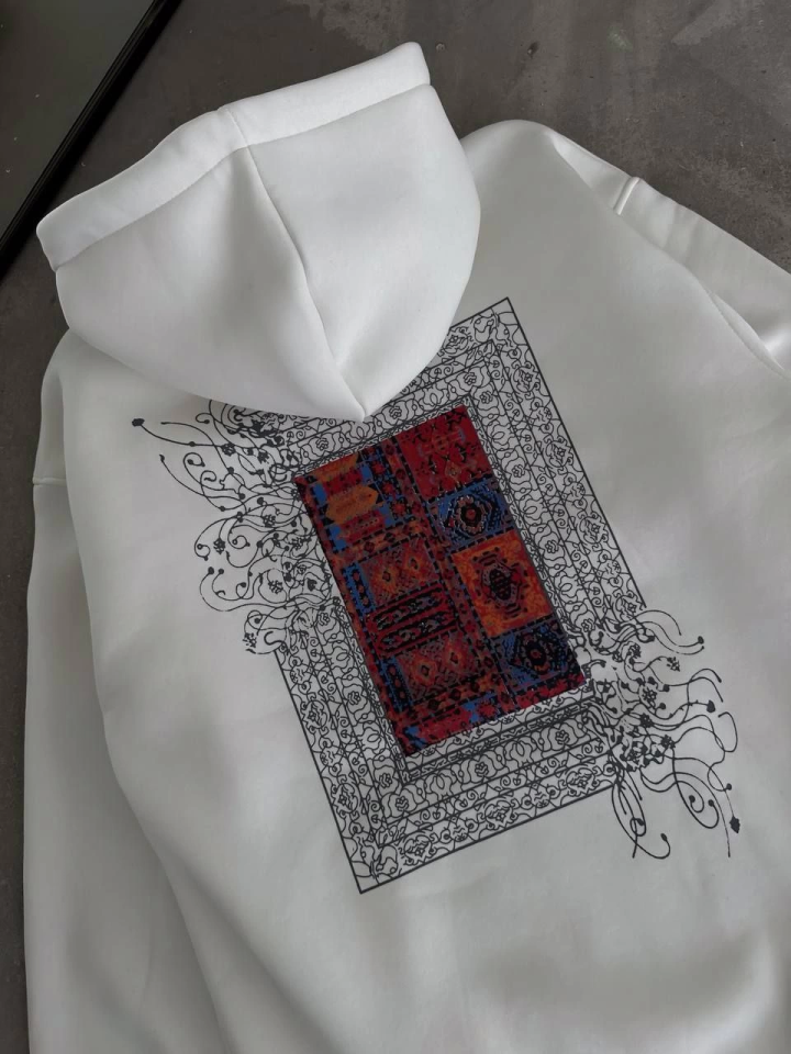 Uzun Kol Kapşonlu Ön Ve Arka Baskılı SweatShirt - Beyaz (132931)