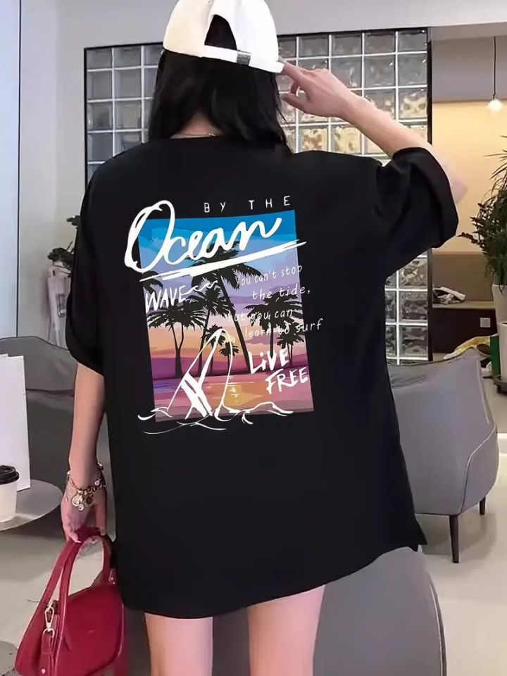 Kadınlar İçin Geniş Kesim Tişört - Kısa Kollu, Bol Kesim, Manzaralı Okyanus Baskı, Günlük Yazlık Üst, Siyah- Siyah (159033)