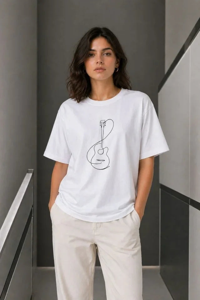 Minimal Gitar Baskılı Tişört T-Shirt Yazlık Kısa Kol Bisiklet Yaka T-Shirt  - Beyaz (188678)