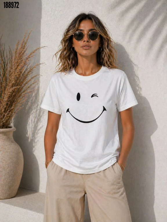 Minimal Gülümseyen Yüz Baskılı Tişört Kısa Kol Yazlık TShirt Beyaz