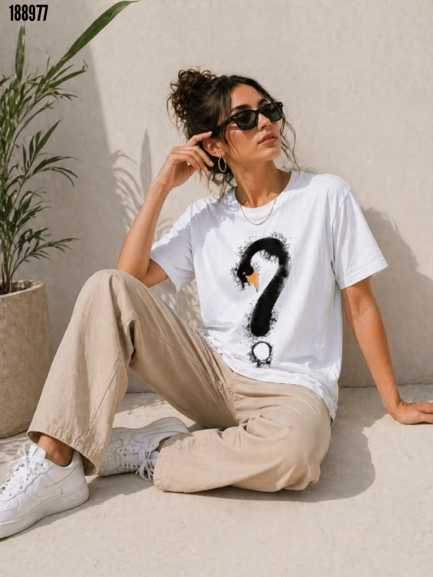 Kuğu Figürlü Soru İşareti Baskılı Tişört Kısa Kol TShirt Beyaz